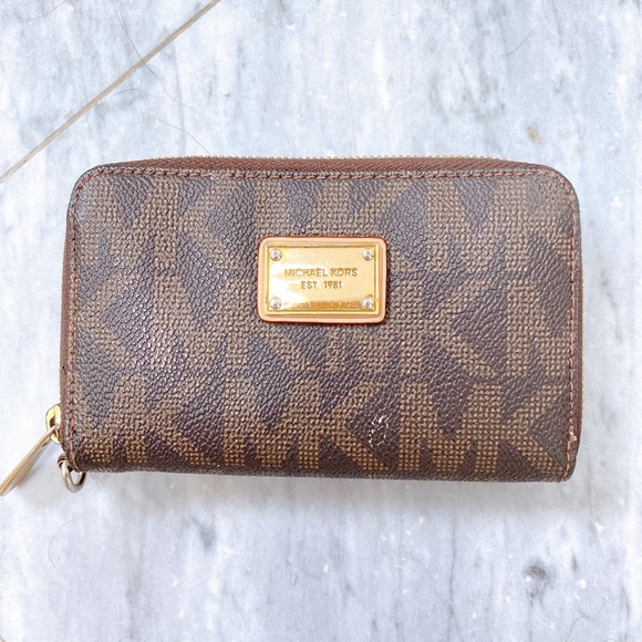 Michael Kors wallet - Picture 1 of 3